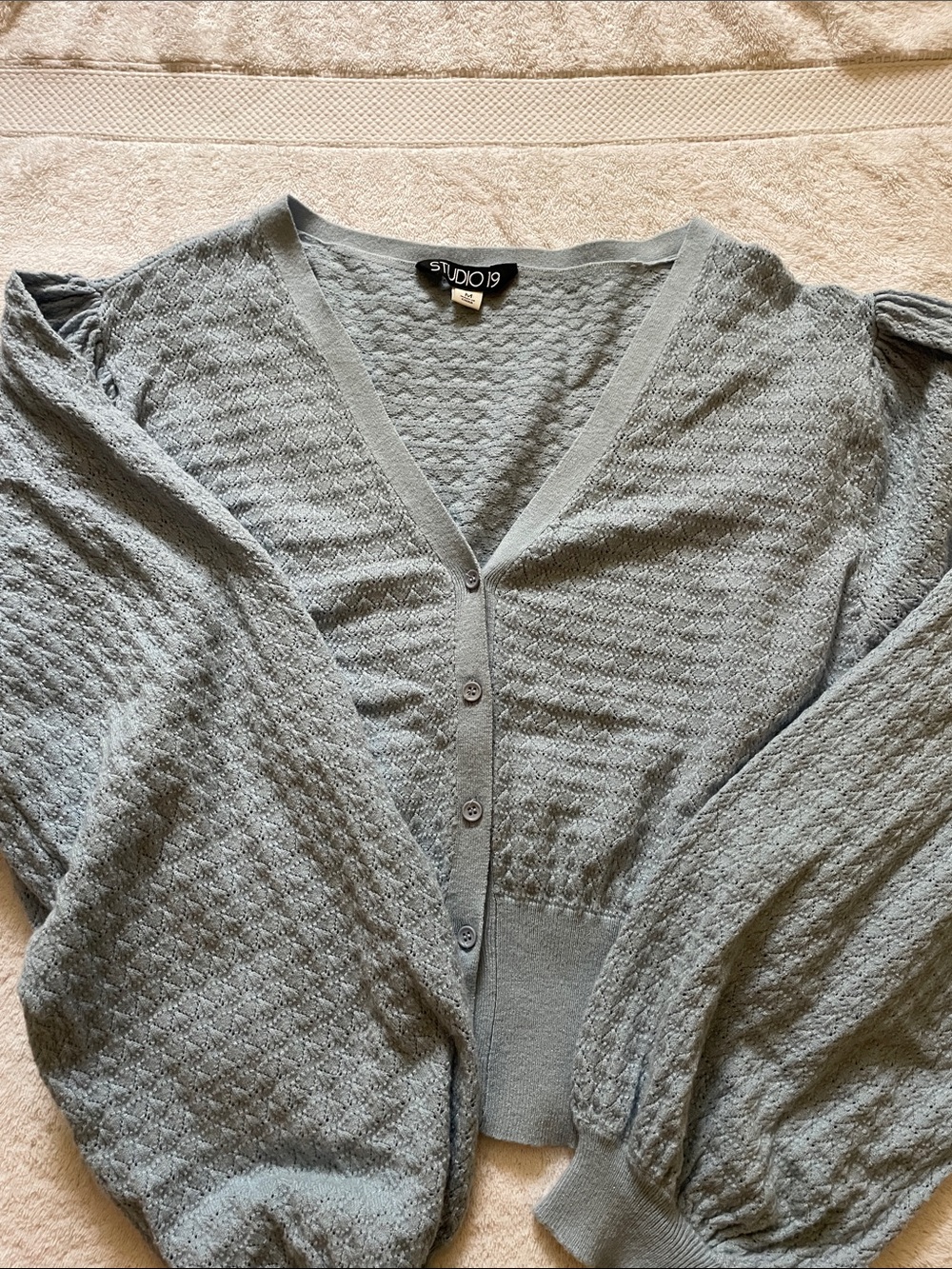 Studio 1940 Light Gray Textured V-Neck Button Cardigan